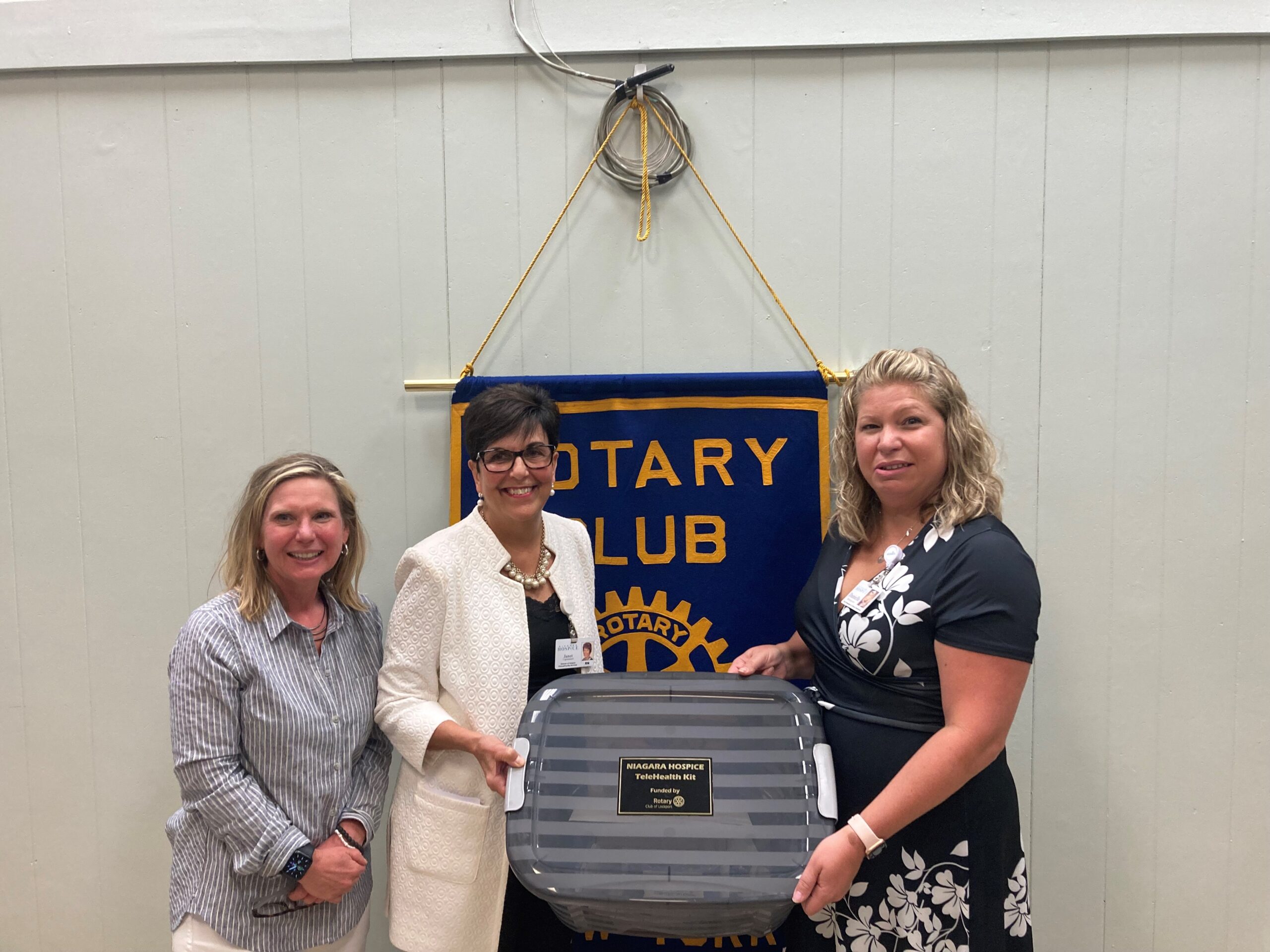 Lockport Rotary Club Provides Grant